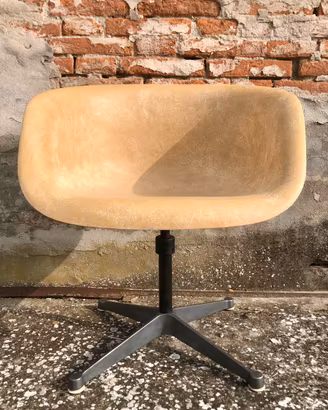 CJARLES & RAY EAMES La Fonda