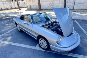 Alfa Romeo Spider Duetto