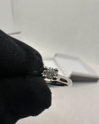 Anello solitario Giorgio Visconti
