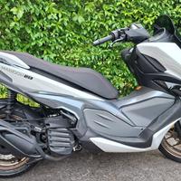 SCOOTER MALAGUTI MADISON 125cc MOT. A LIQUIDO