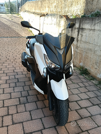 Yamaha Xmax 400
