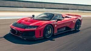 DISPONIAMO DI RICAMBI AUTO FERRARI F80 MATERIALE D