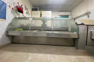 Attrezzature per chiusura attività