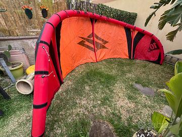 Naish Pivot 10 anno 2022 completo barra torque