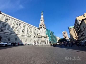 3 LOCALI A NAPOLI