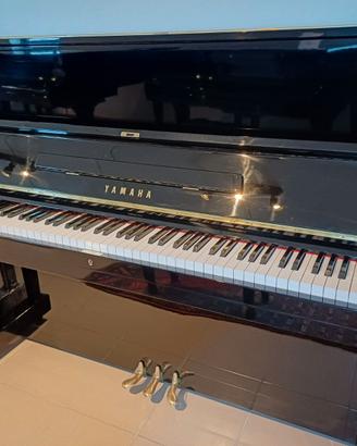 Pianoforte verticale YAMAHA U1 E