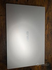 ASUS VivoBook i5 16GB RAM 1TB SSD Pari al Nuovo