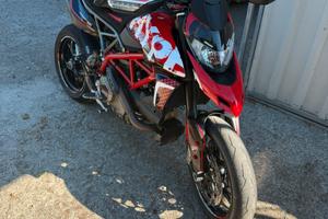 Ducati Hypermotard 950 entra
