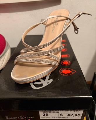Scarpe con tacco