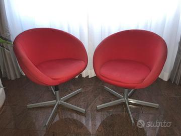 Coppia di potrone girevoli in tessuto rosso