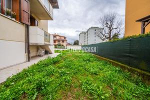 Trilocale completamente ristrutturato al piano ria