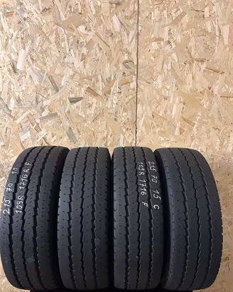 4 GOMME 215 70 15 CONTINENTAL