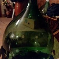 Vecchie damigiane pulite da arredo