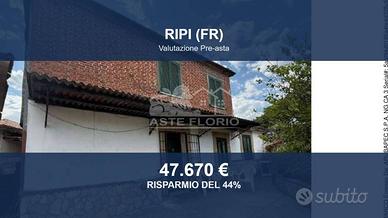 Immobile in asta di 205 m² con box auto a Ripi