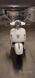 Vespa gts super 300