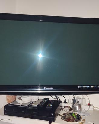 TV 43" Panasonic.