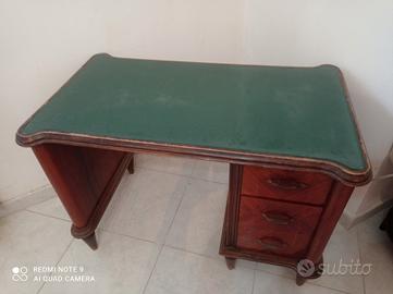 scrivania vintage