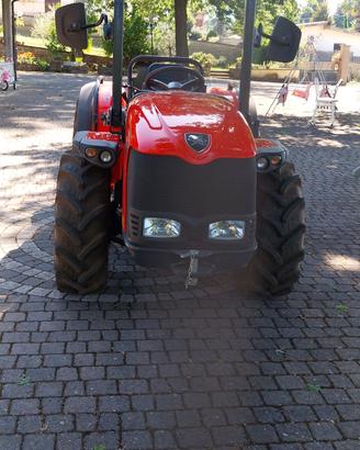 trattore agricolo