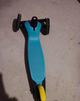 monopattino tre ruote 