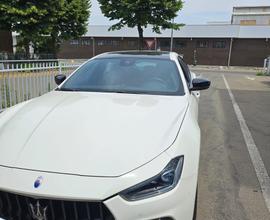 Maserati ghibli hybrid