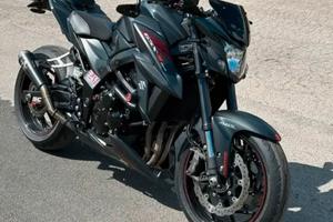 Suzuki GSX S 750