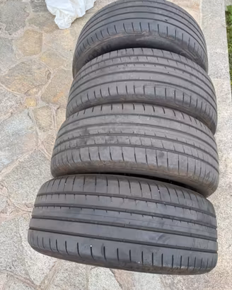 Gomme estive Goodyear 235/55R18
