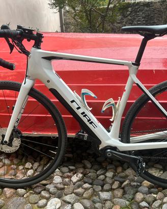 Bici  da corsa assistita