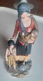 Statuina in ceramica di Capodimonte