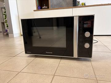 Forno microonde Panasonic