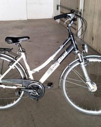 2 City Bike 28 Lady alta Gamma Come nuove 