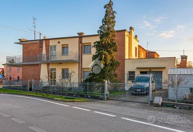 BIFAMILIARE A VIGARANO MAINARDA