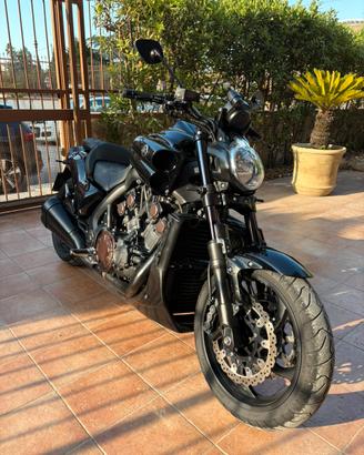 Yamaha Vmax 1700