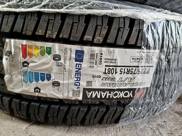 Pneumatici Yokohama Geolandar 235 75 R 15 nuovi