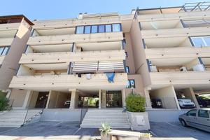 2 LOCALI A ROMA
