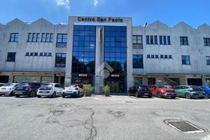 NEGOZIO A AZZANO SAN PAOLO