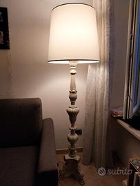 piantana in legno/paralume