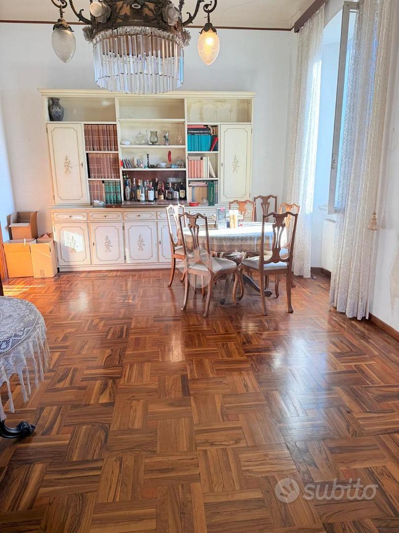 Appartamento – Genova, Campi, Medio Ponente - Altro