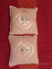 Fodere per cuscini ricamate