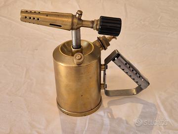 Vecchio cannello a benzina "Elto"