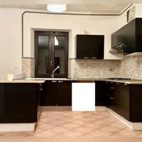 Cucina componibile Ikea moderna top marmo vero