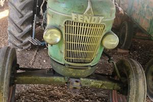 Trattore Fendt Farmer 2 2RM