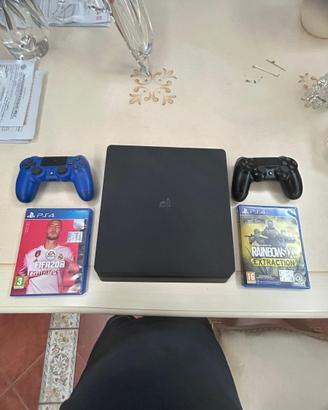 ps4 con tastiera mouse e giochi