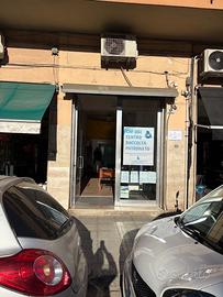 Via S. Benedetto locale mq 300 Euro 600