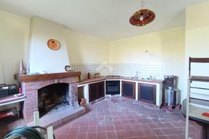 CASA INDIPENDENTE A CASTIGLIONE COSENTINO