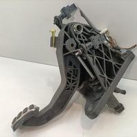 PEDALE FRIZIONE MERCEDES Classe B W246 2° Serie 6