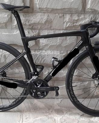 Bici da corsa full carbon