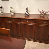 Mobile credenza in legno massiccio