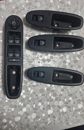 Set pulsantiere alzavetri Alfa Romeo 159