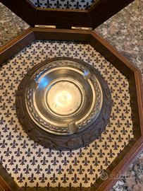 Posacenere unico  anni 20/30 legno inciso /bronzo
