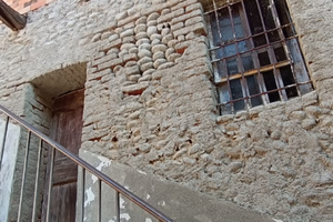 Cassero in centro a Cameri